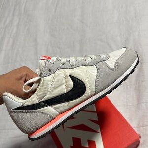 Nike Genicco Running Shoes